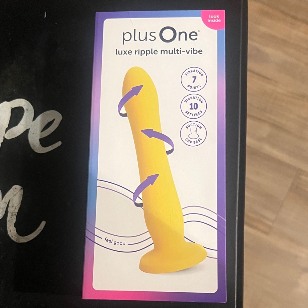 PlusOne Yellow Luxe Ripple Toy